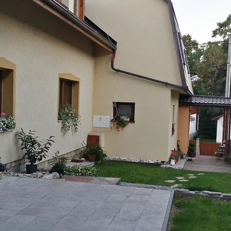 Apartman Krajcer Svätý Jur Exterior photo